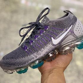 vapormax cinza e verde